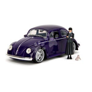 Autíčko Volkswagen Beetle Hollywood Rides Jada kovové s otvárateľnými dverami a figúrkou Wednesday 1:24