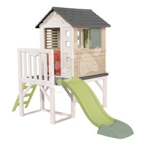 Domček na pilieroch s 1,5 m šmykľavkou s vodotryskom House On Stilts Life Smoby s rebríkom a 2 okná s okenicami a UV filtrom od 24 mes - model 2025
